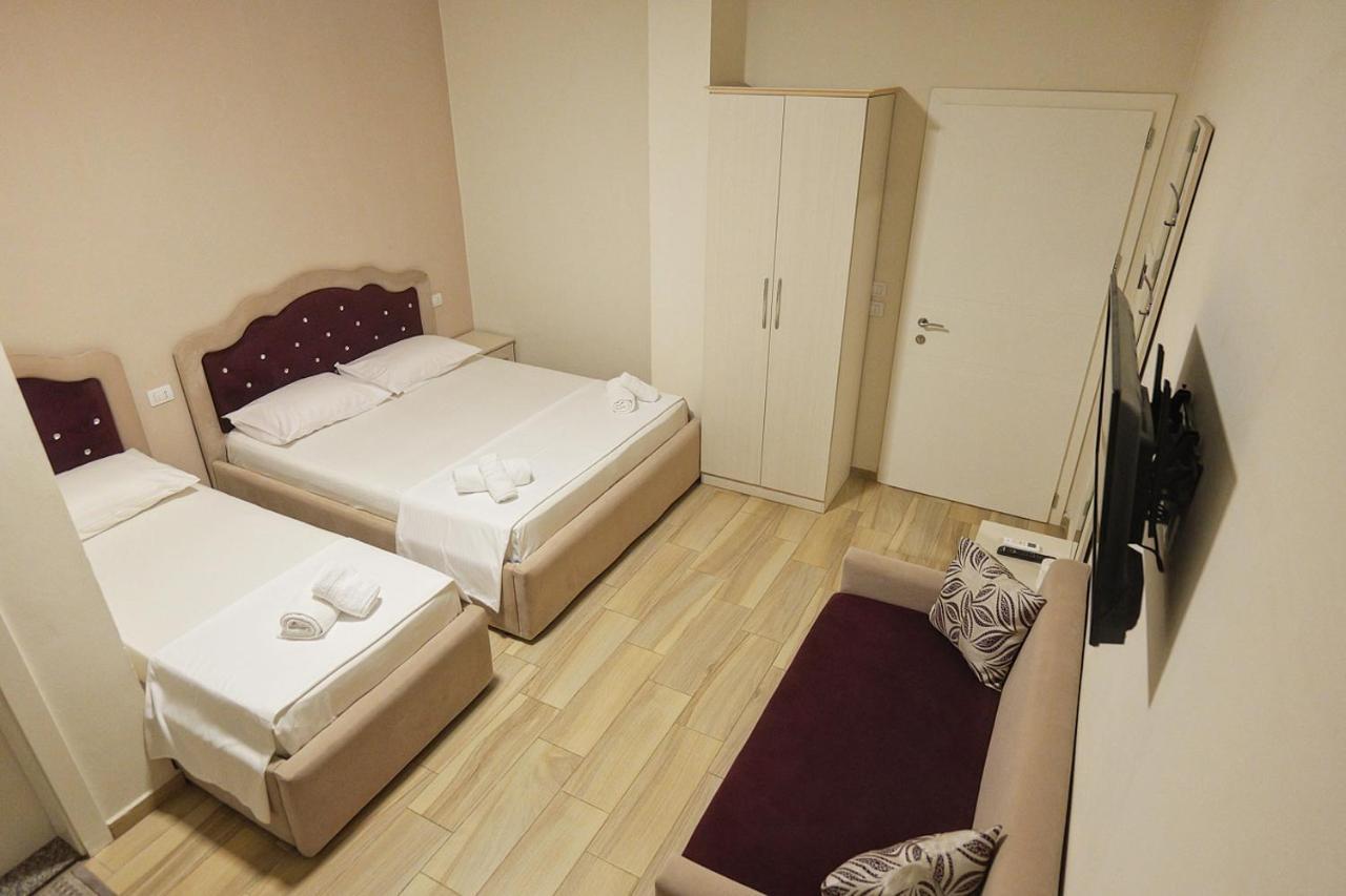 Hotel Vila Dedej Durres Ngoại thất bức ảnh