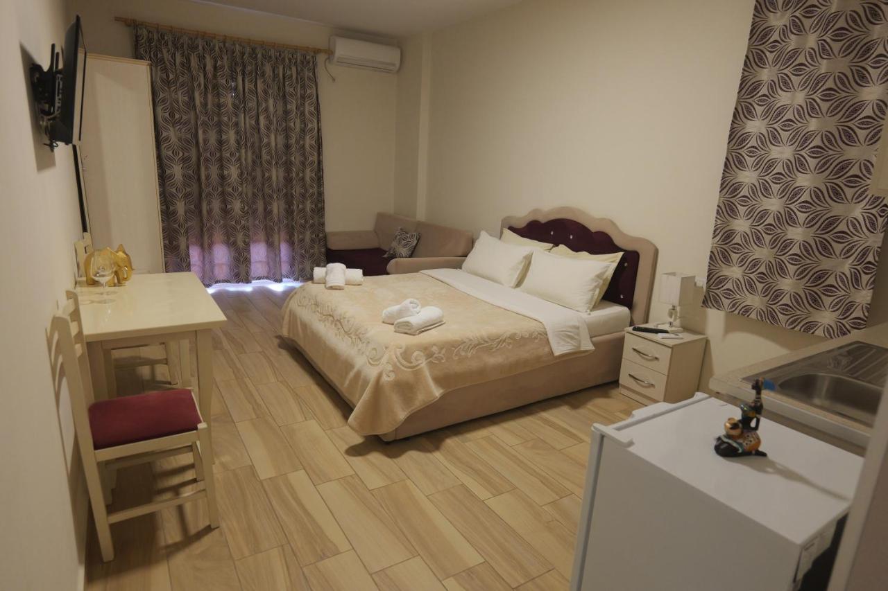 Hotel Vila Dedej Durres Ngoại thất bức ảnh