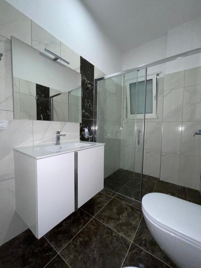 Hotel Vila Dedej Durres Ngoại thất bức ảnh