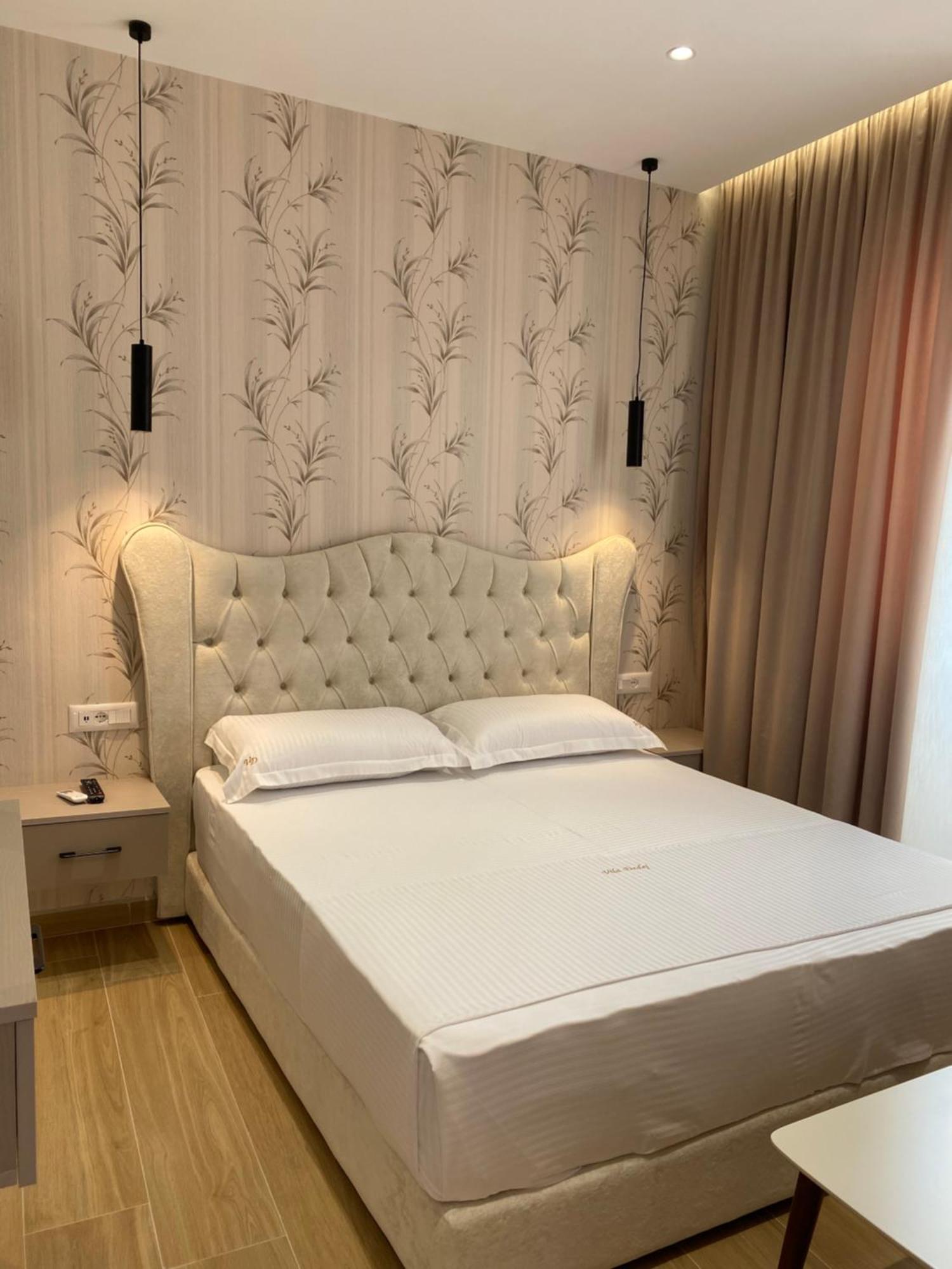 Hotel Vila Dedej Durres Ngoại thất bức ảnh
